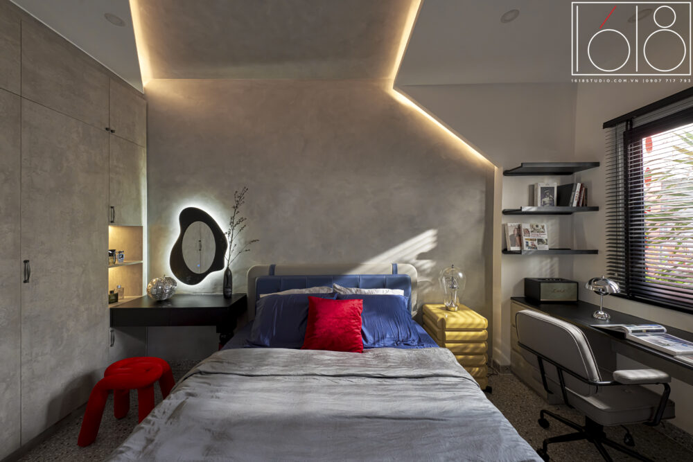 MODERN HOUSE 8 17 5