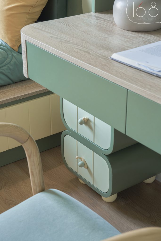 COLOR & MOOD 9 19 2