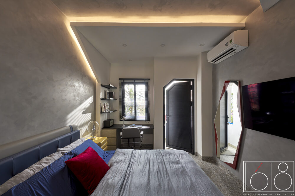 MODERN HOUSE 10 20 2