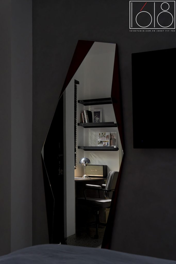 MODERN HOUSE 11 24 1