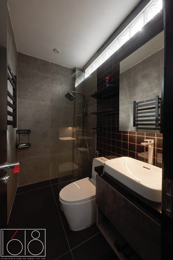 MODERN HOUSE 32 25 1