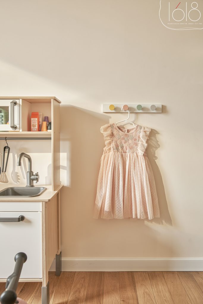 OLIVE & CREAM 15 28 8