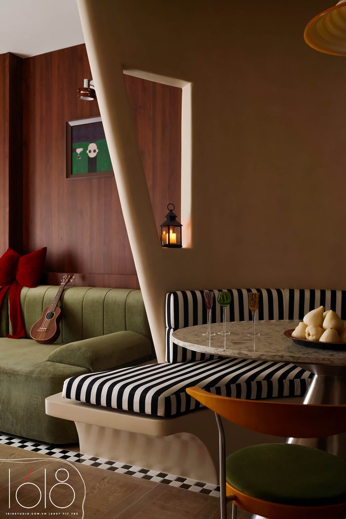 BENT PAPER HOUSE 22 15