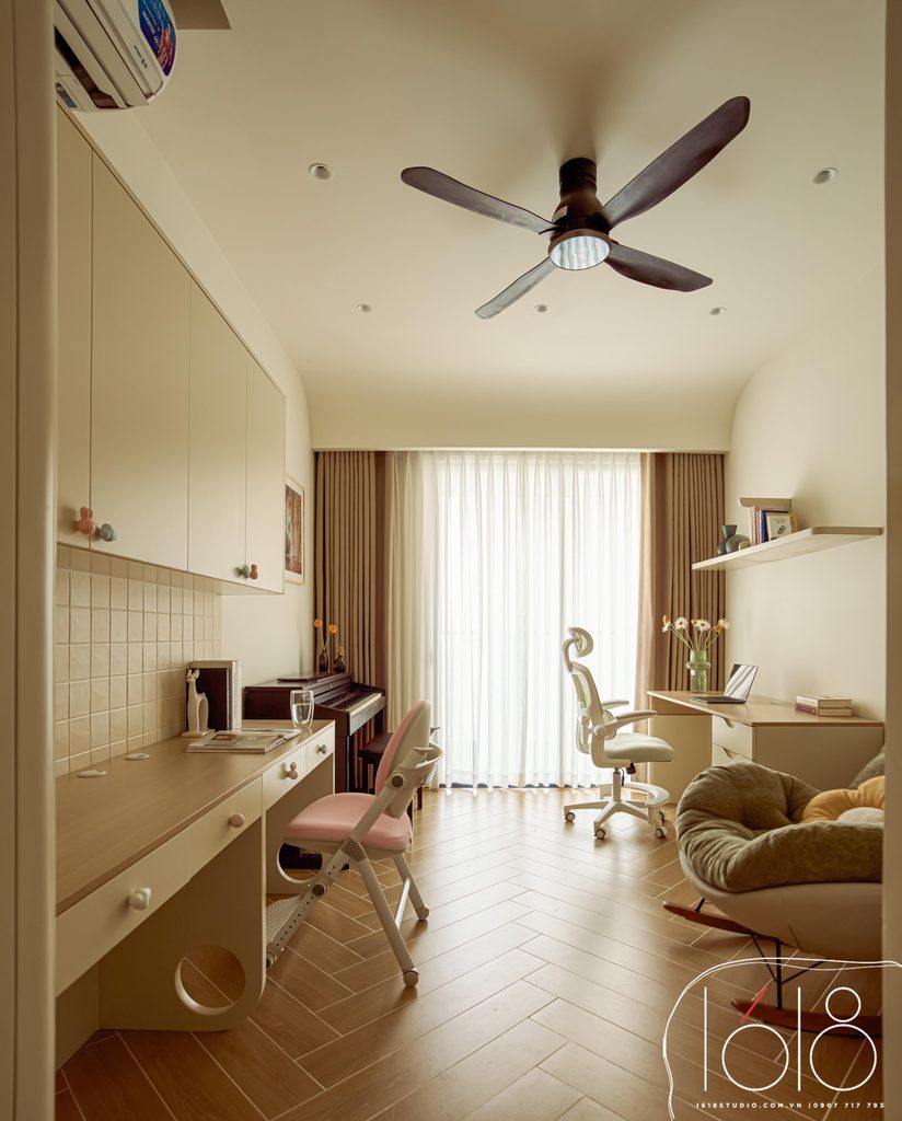 CHIẾC PHAO CẢM XÚC 42 39 PD copy