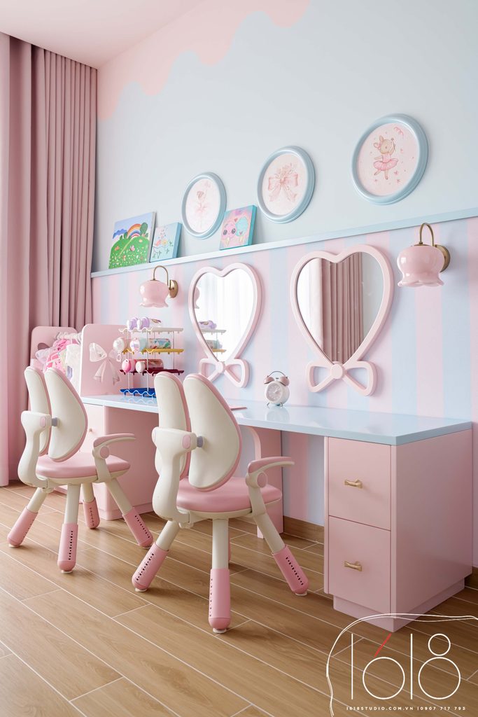 THE LITTLE PINK 41 40 PD copy